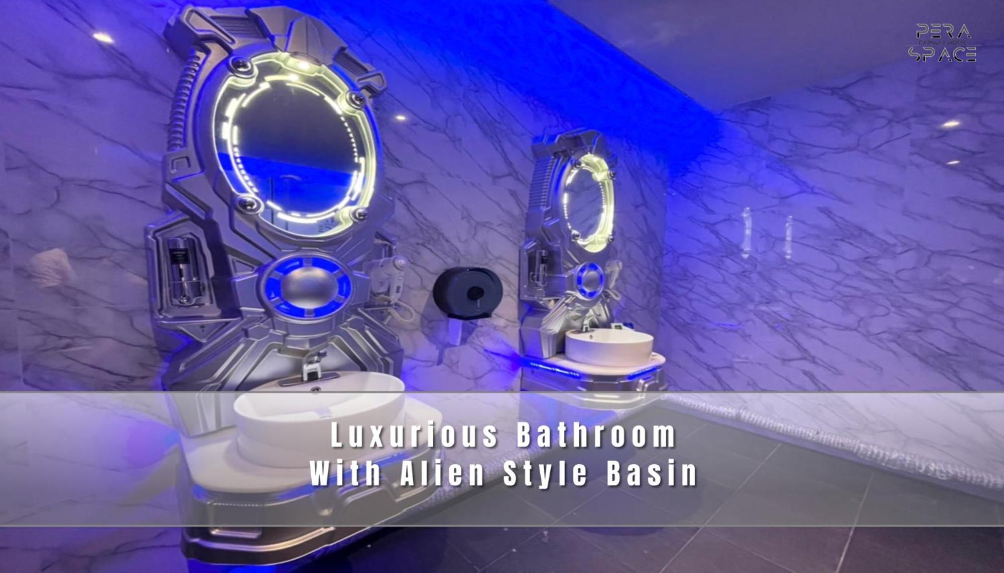 Pera Space Capsule Hotel Phuket Exterior photo